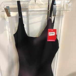 Spanx cami black top size M. New w/tags from Macys